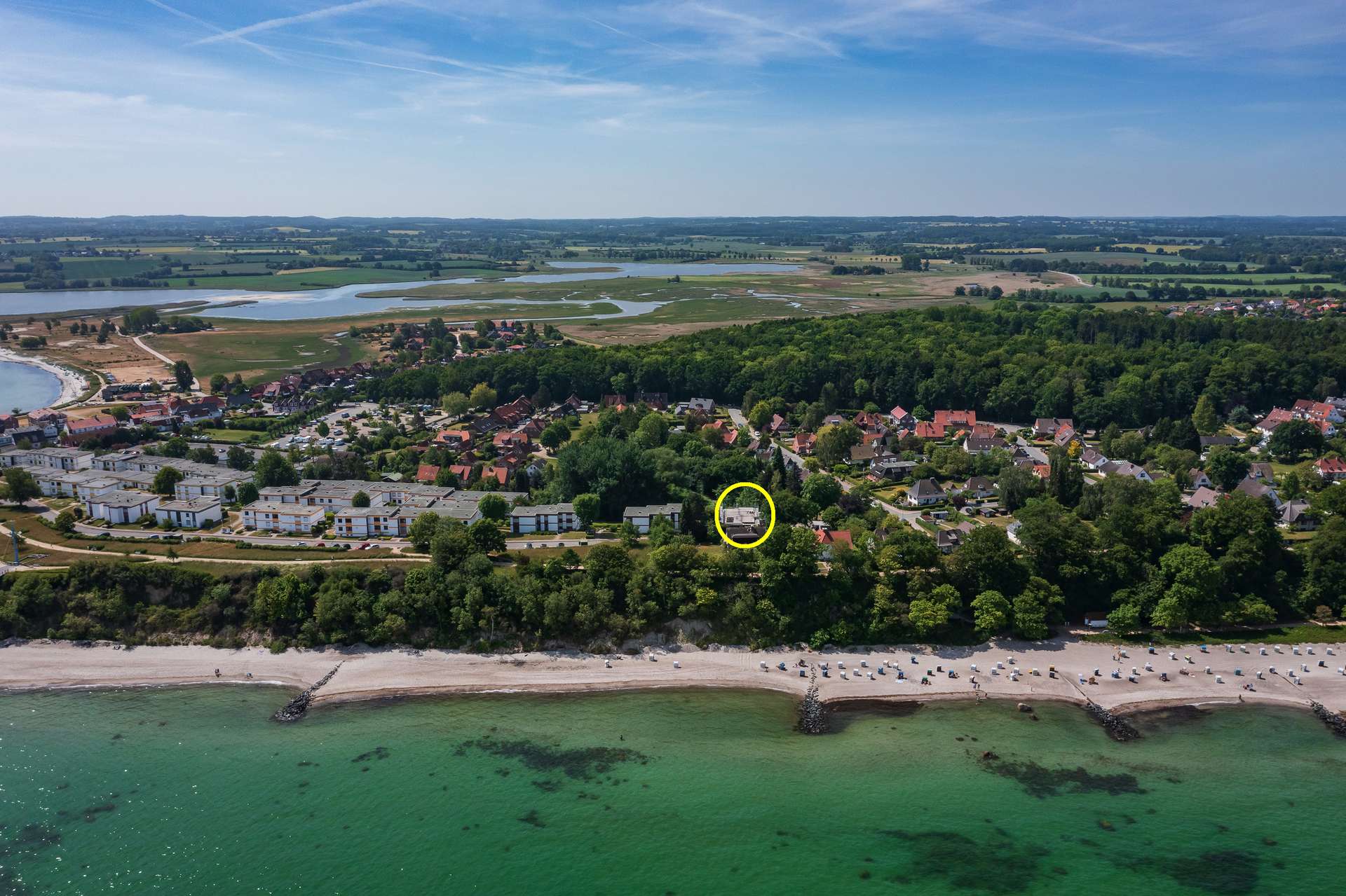 Im Sommer 2025 in der eigenen Wohnung -  Fahrstuhl, Stellplatz, Meernähe